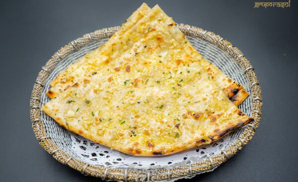 CHEESE & GARLIC NAN